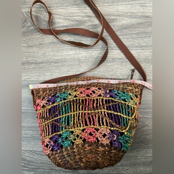 Colorful Woven Straw Small Summer Crossbody Basket Handbag Made in Philippines - Picture 11 of 13